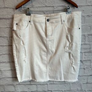Torrid Denim First at Fit Deconstructed White Denim Mini Skirt 20